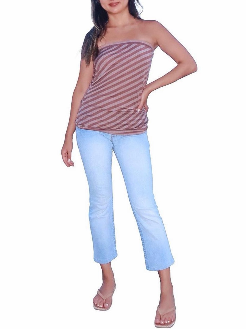 Delia’s Bailey Lightwash Flare Capris